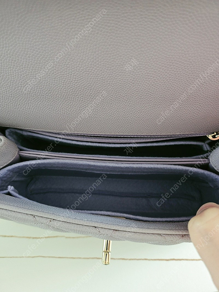 샤넬 코코핸들 미듐 시즌 연보라 판매--5