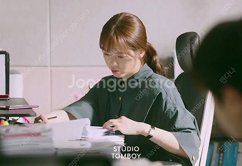 스튜디오톰보이 원피스 (고아라 착용)--0