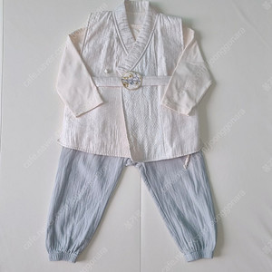 해피프린스 온새미로 아동한복 100사이즈 상하의세트 팝니다. 택포