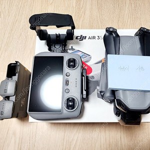 Dji 에어3s 플라이모어콤보 신품 공식 리퍼브기체 판매합니다