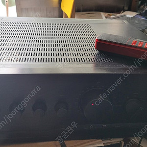 인켕 인티앰프 블랙(AX-9030R)25만.피페이 파워앰프 CS 800 35만.셀레스천 스피커 35만.4구 스피커선(20미터)7만.착불