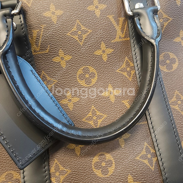 루이비통 키폴 반둘리에 정품 45 마카사르 M56711--3