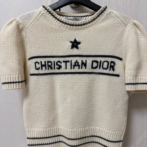 디올 반팔 니트