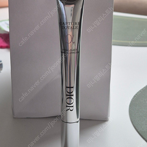 디올 캡춰 토탈 히알루샷 15ml (새제품)