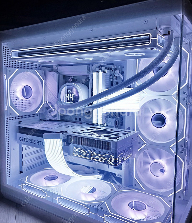 라이젠7 9800X3D RTX5080 갤럭시 화이트 새상품,미사용 본체 싸게 팝니다.--0