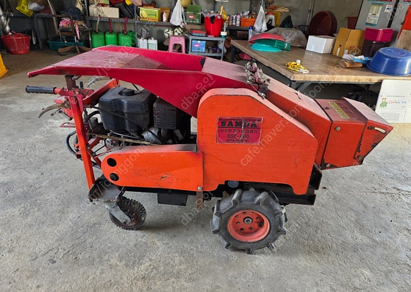 삼다파쇄기 자주형 잔가지 파쇄기 이미지