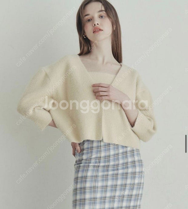 유어네임히얼 촉촉이 반팔 가디건 버터베이지--0