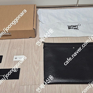 몽블랑클러치 라지(가장큰사이즈) 풀박스 저렴하게 판매할게요.