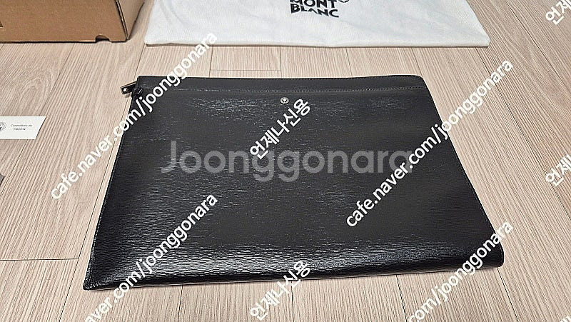 몽블랑클러치 라지(가장큰사이즈) 풀박스 저렴하게 판매할게요.--4