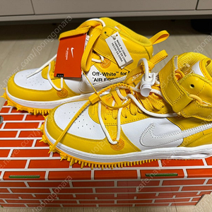 새상품) 나이키 x 오프화이트 에어포스(275)
