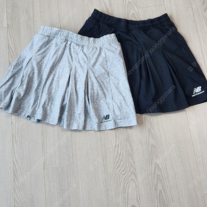 뉴발란스스커트