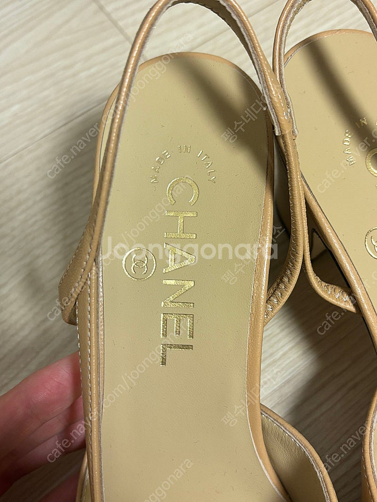 샤넬 슬링백 미들 힐 검베--3