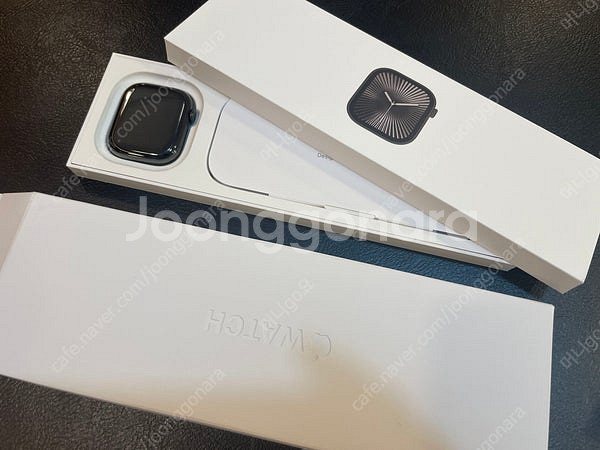 애플워치 10 슬레이트 티타늄 블랙 46MM 셀룰러--1