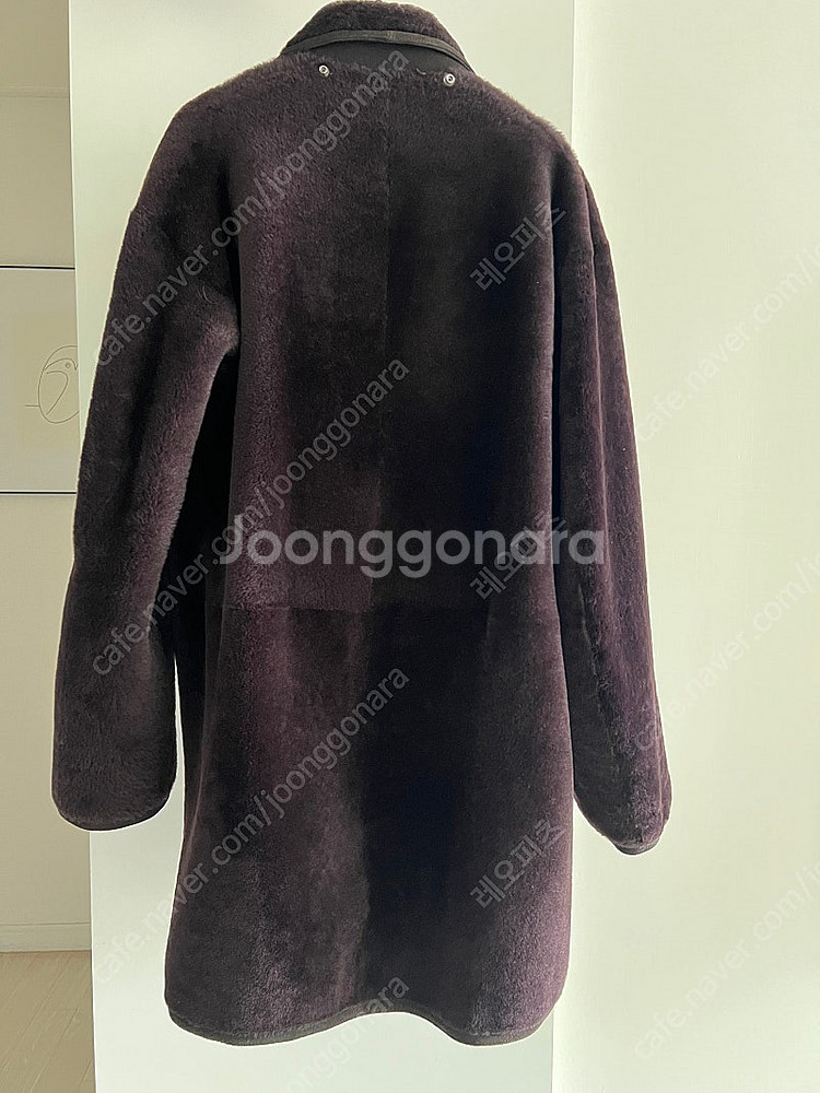 띠어리 리버서블 무스탕--5