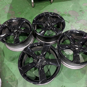 아우디S7 스포츠테크 21인치 휠 135만원