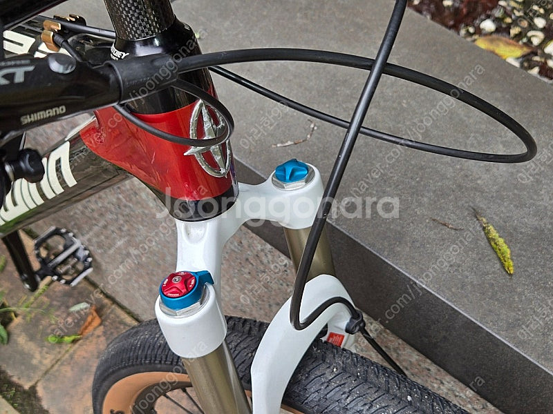슈윈(SCHWINN) 풀카본 MTB 15인치 (Full XT 8000구동계, 폭스 샥) 팝니다.--5