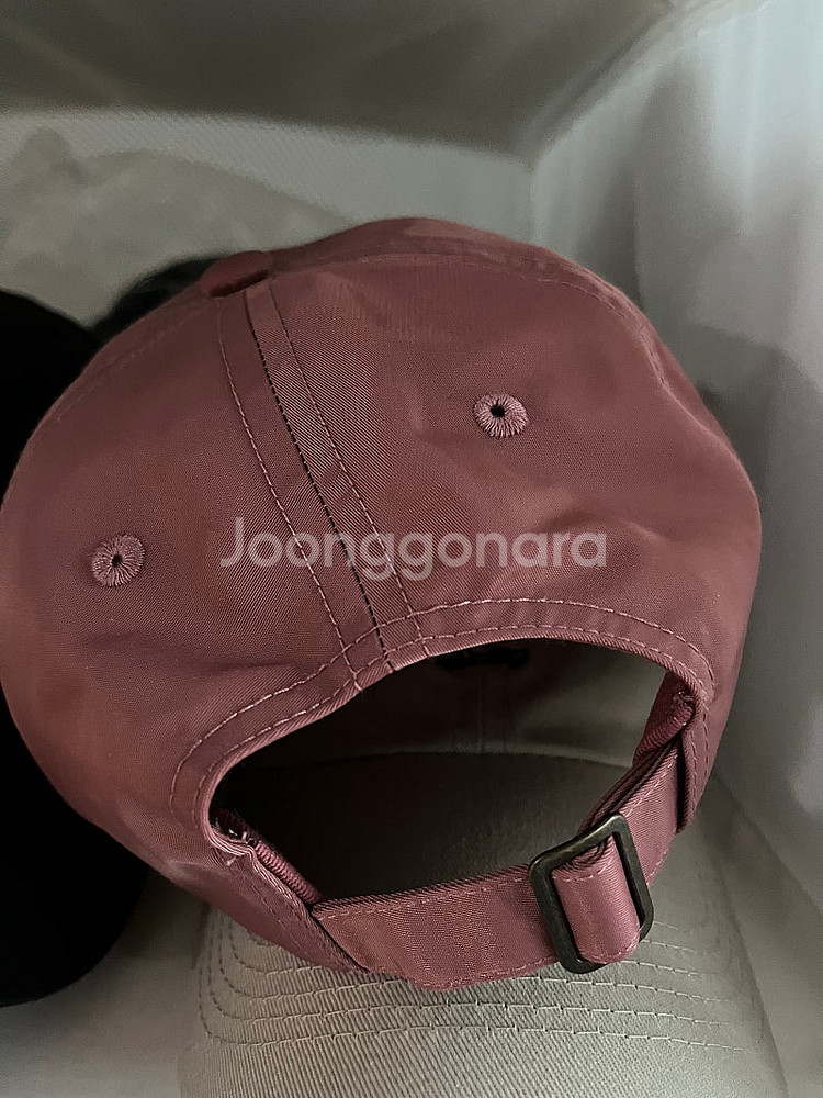 스투시 라구나 볼캡 판매합니다--2