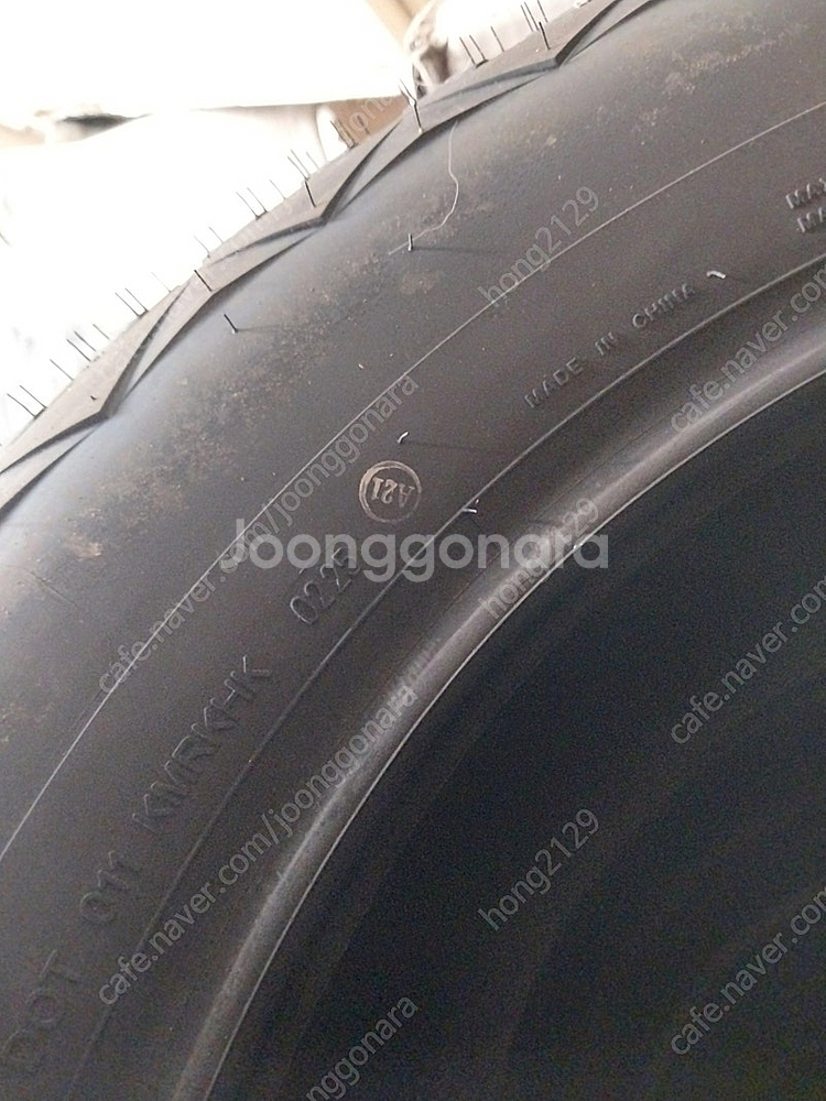 255-60-18 AT 타이어 새거 4개 - 50만원 !!--5