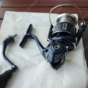 시마노 21트윈파워 C3000HG 판매