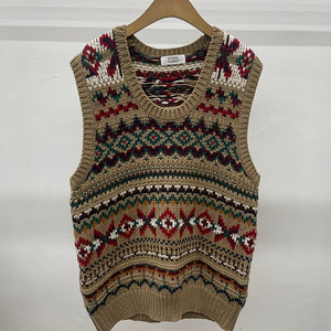 여성)스튜디오 톰보이 니트 조끼 F사이즈 판매합니다.