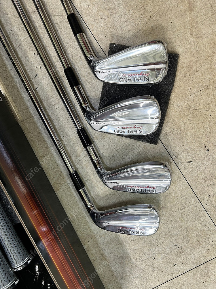 커클랜드 시그니춰 7-piece아이언 세트 새상품 이미지