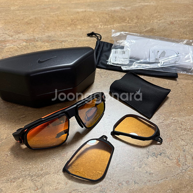 나이키 러닝 선글라스 새상품 (디스트릭트비전 오클리 100% 하이퍼크래프트 취향)--4