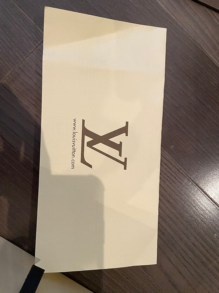 루이비통 샌들 이미지
