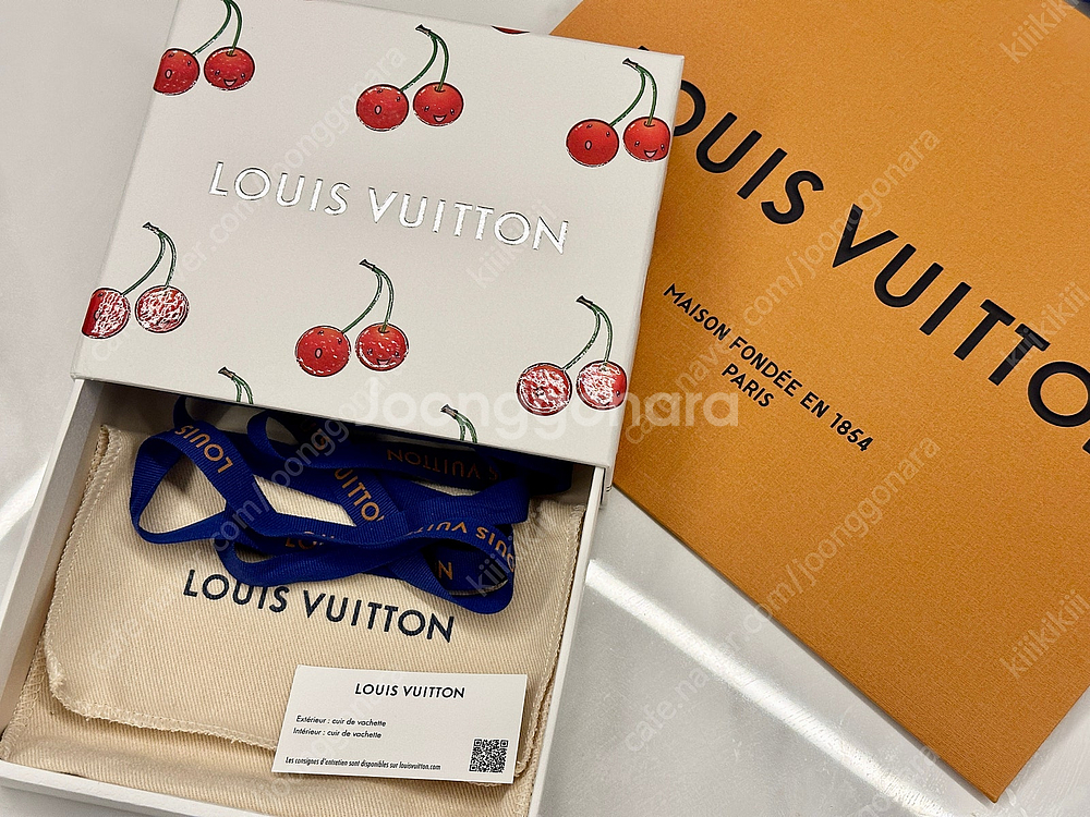 명품 쇼핑백 판매합니다 :) 루이비통 쇼핑백, 박스, 디올 쇼핑백, 샤넬, 버버리, sk2, 티파니, 롱샴, 불가리...--2