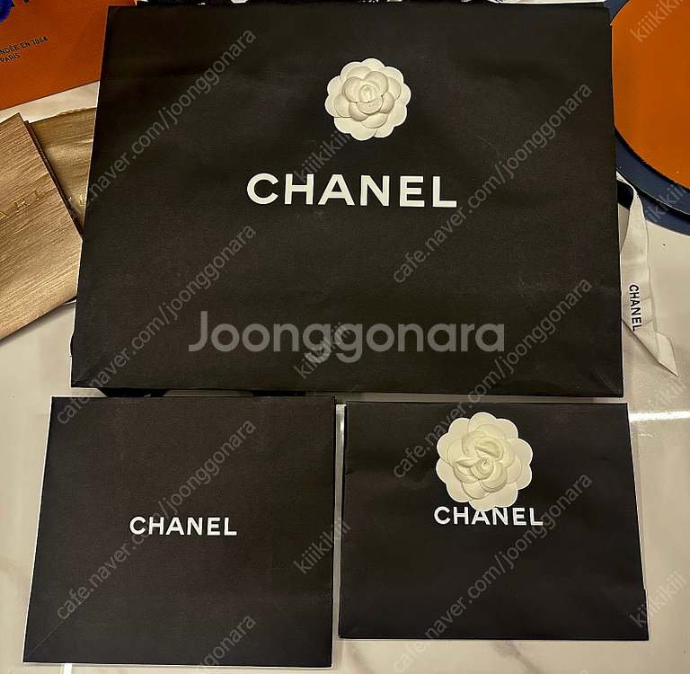 명품 쇼핑백 판매합니다 :) 루이비통 쇼핑백, 박스, 디올 쇼핑백, 샤넬, 버버리, sk2, 티파니, 롱샴, 불가리...--4