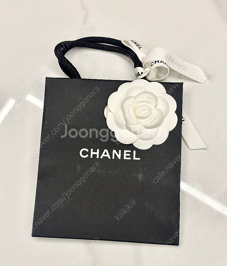 명품 쇼핑백 판매합니다 :) 루이비통 쇼핑백, 박스, 디올 쇼핑백, 샤넬, 버버리, sk2, 티파니, 롱샴, 불가리...--0