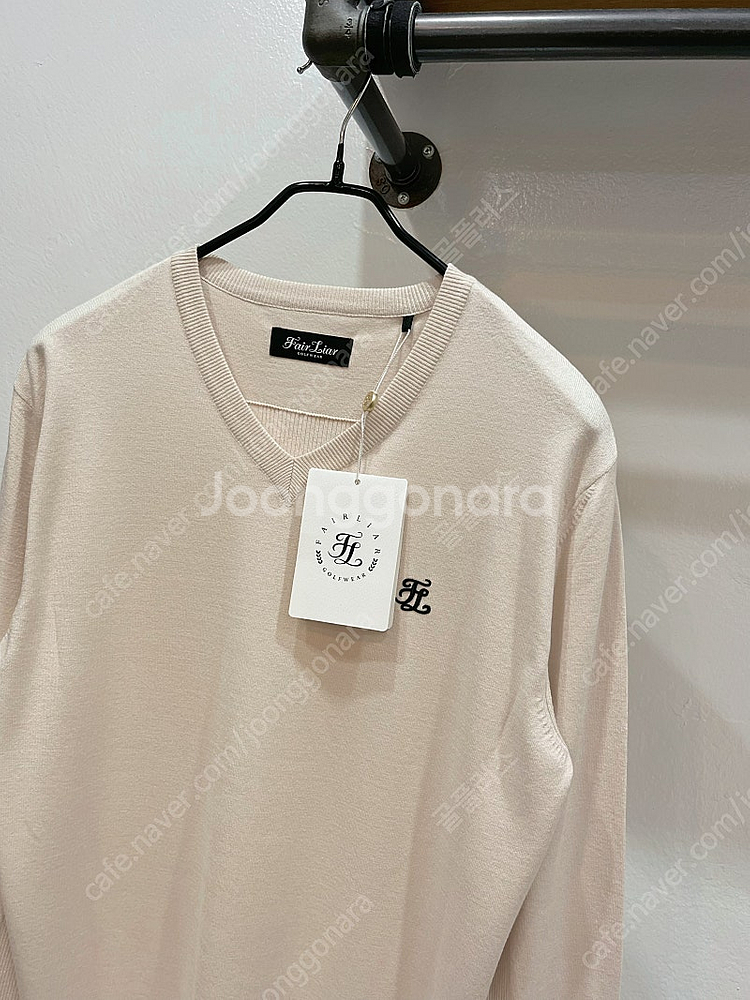 [새제품](100/L),(105/XL) 페어라이어 베이지 브이넥 더블소매 골프니트웨어--0