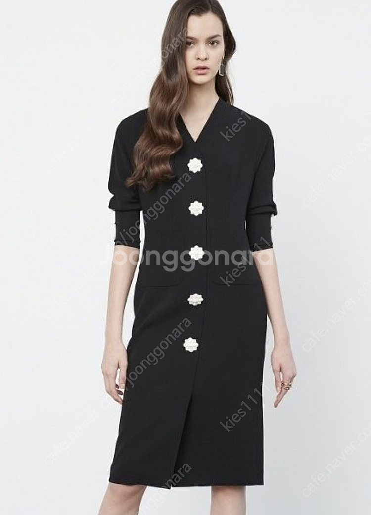 MICHAA 미샤 V-neck Flower Button...--0
