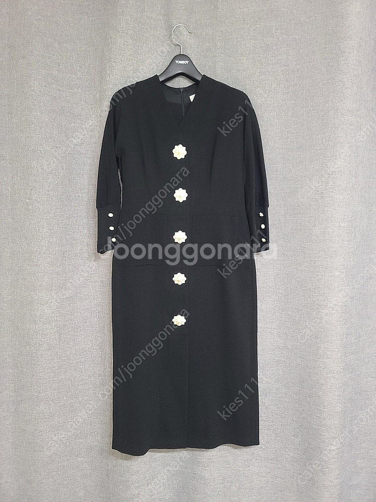 MICHAA 미샤 V-neck Flower Button...--4