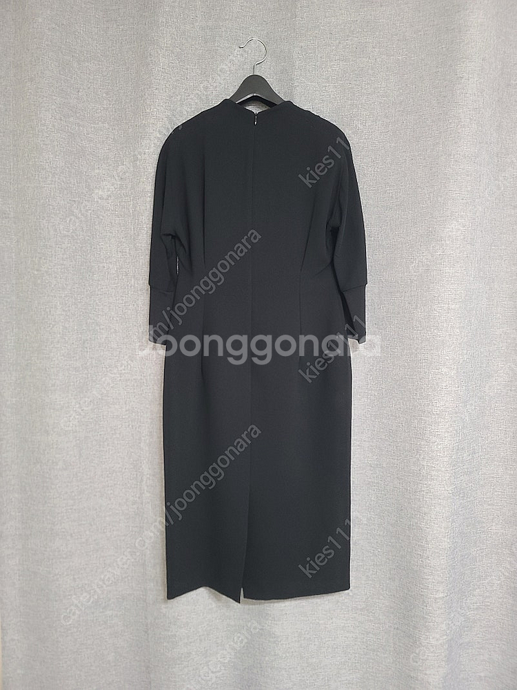 MICHAA 미샤 V-neck Flower Button...--5