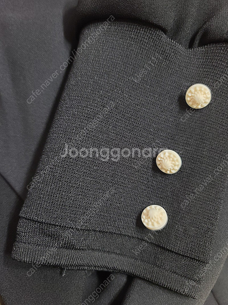 MICHAA 미샤 V-neck Flower Button...--8