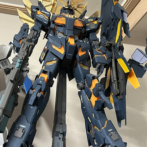 반다이 PG 유니콘건담 2호기 밴시 노른 (완성) 팝니다.