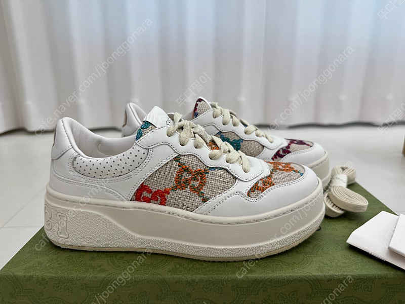 구찌 GG 스니커즈 사이즈 37반(245) 팝니다--1