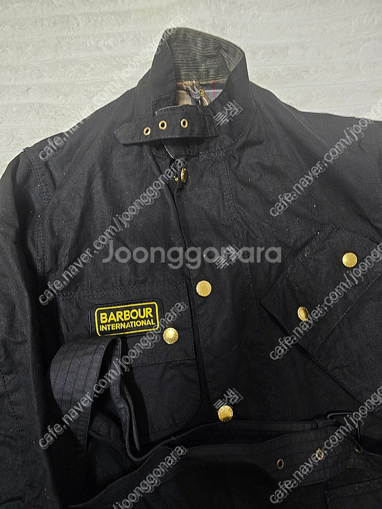 바버 인터네셔널 a7 왁스 자켓 판매합니다--2