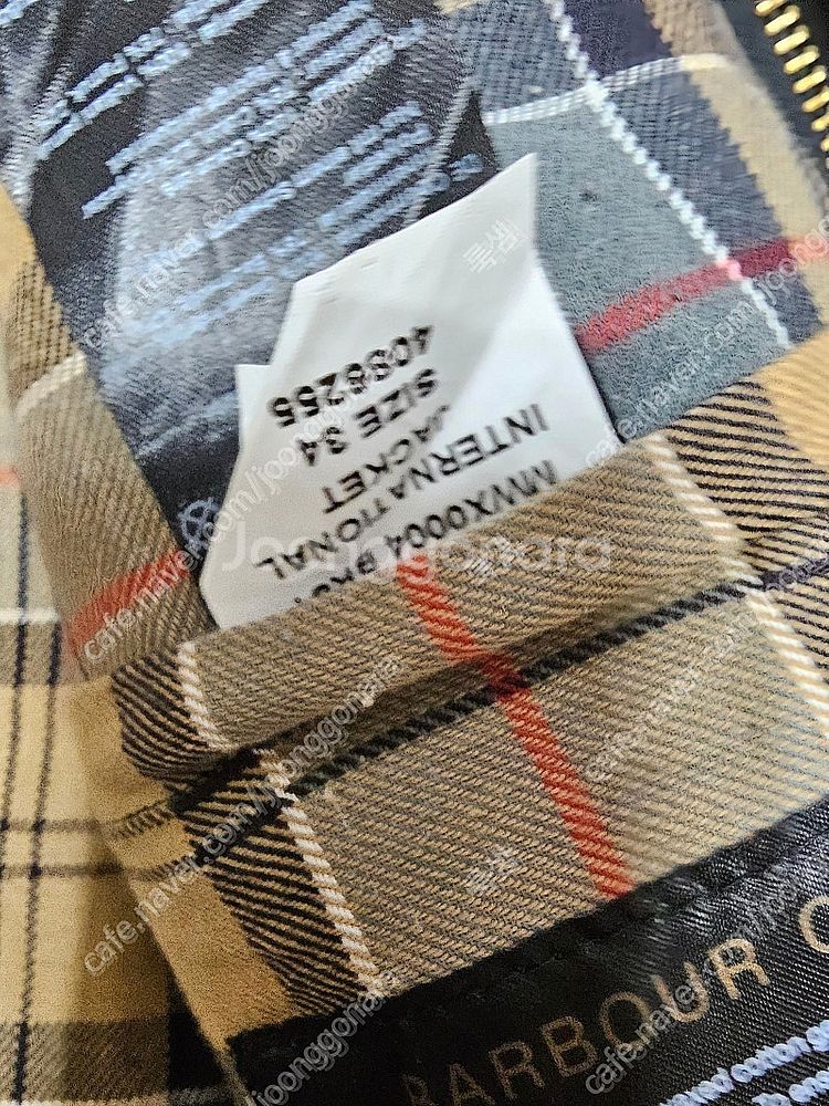 바버 인터네셔널 a7 왁스 자켓 판매합니다--8