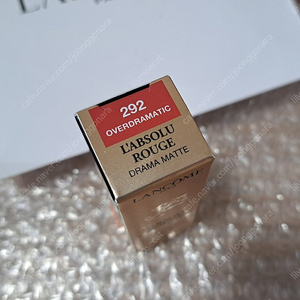 (미개봉 새제품) 랑콤 드라마마뜨 292 립스틱 - 파데샘플,향수외 10종샘플드림