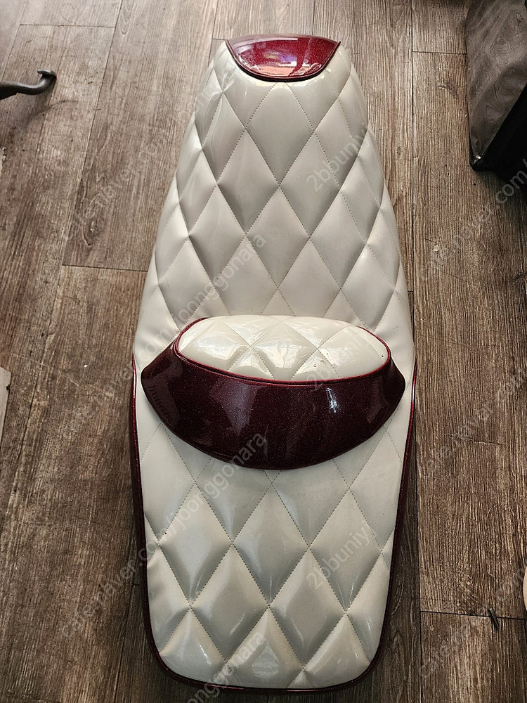 대림 큐2 Q2 용 에나멜시트 튜닝안장 이미지