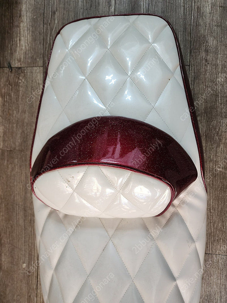 대림 큐2 Q2 용 에나멜시트 튜닝안장 이미지