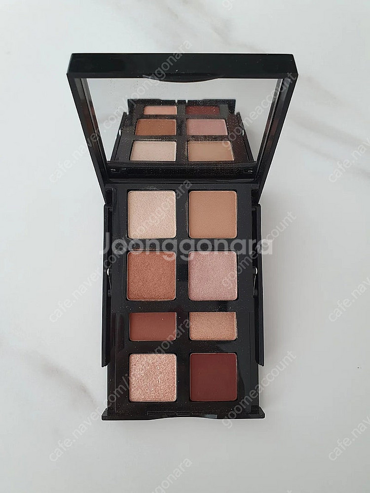 바비브라운 시티 더스크 아이섀도우 팔레트--1