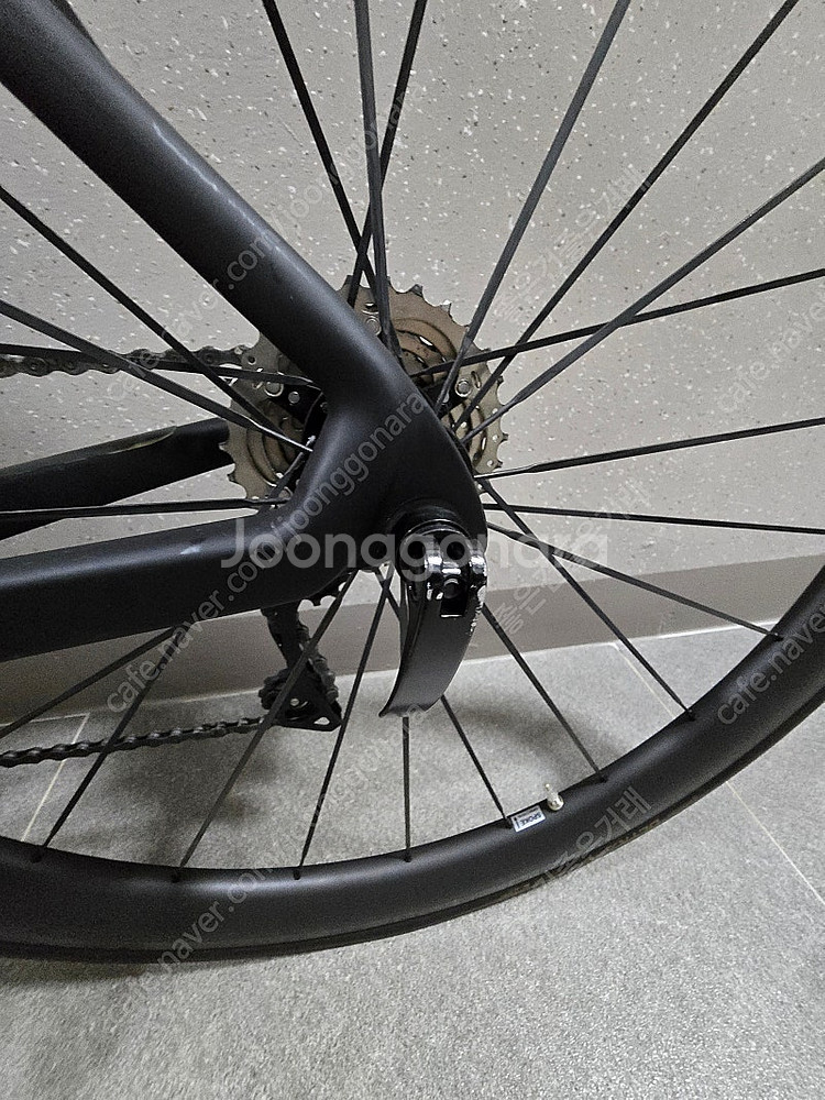 2023 메리다 스컬트라 4000 풀카본 로드 저렴히 드립니다--7