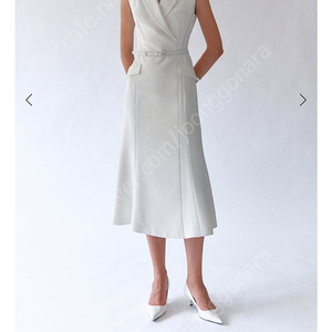 비에이유 바이 브라이드앤유 BAU KIRAN Peaked collar sleeveless mermaid long dress 이미지