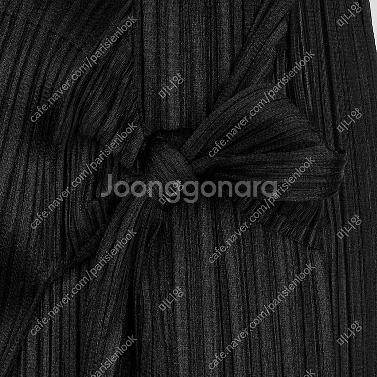 플리츠플리즈 이세이미야케 랩스커트 블랙 3사이즈--6