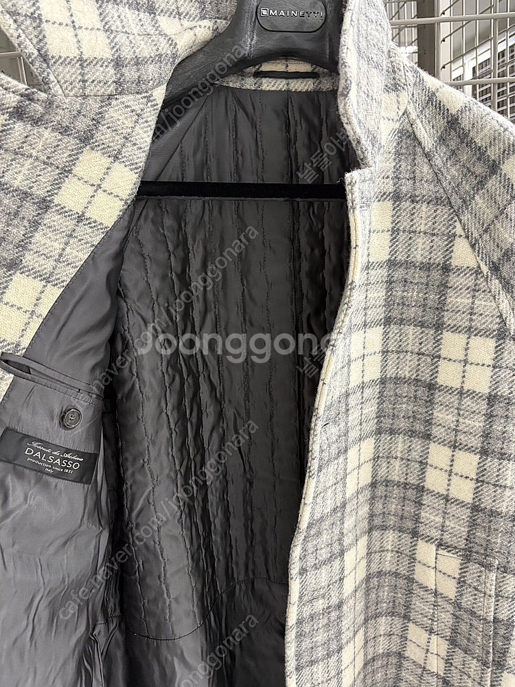 맨온더분 코트 팝니다--4