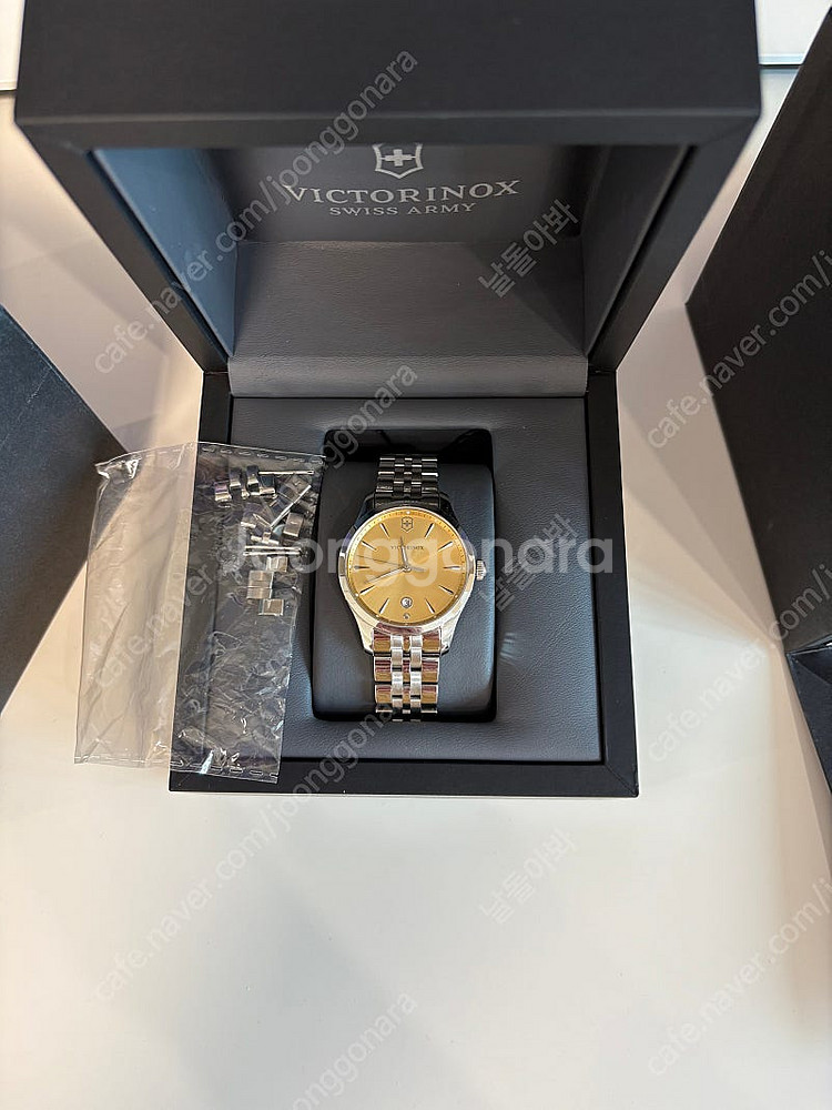 빅토리녹스 쿼츠 35mm 팝니다--3