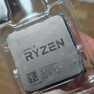 AMD 라이젠 2200G + A320M + DDR4 4G x 2