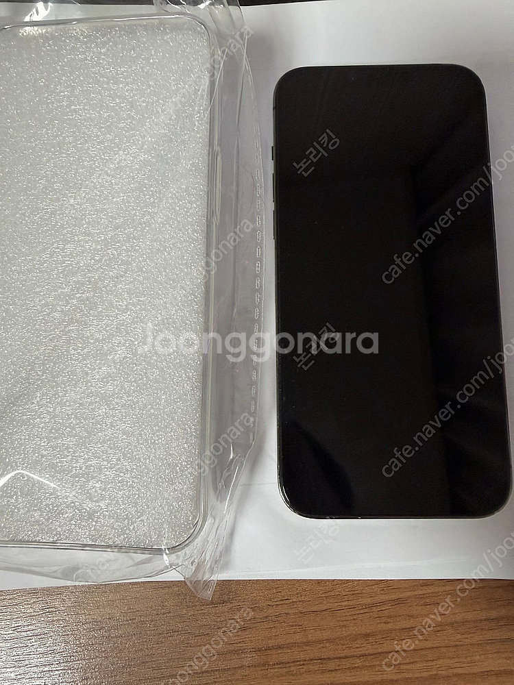 아이폰13 프로맥스 256GB 팝니다. 배터리 100%--1